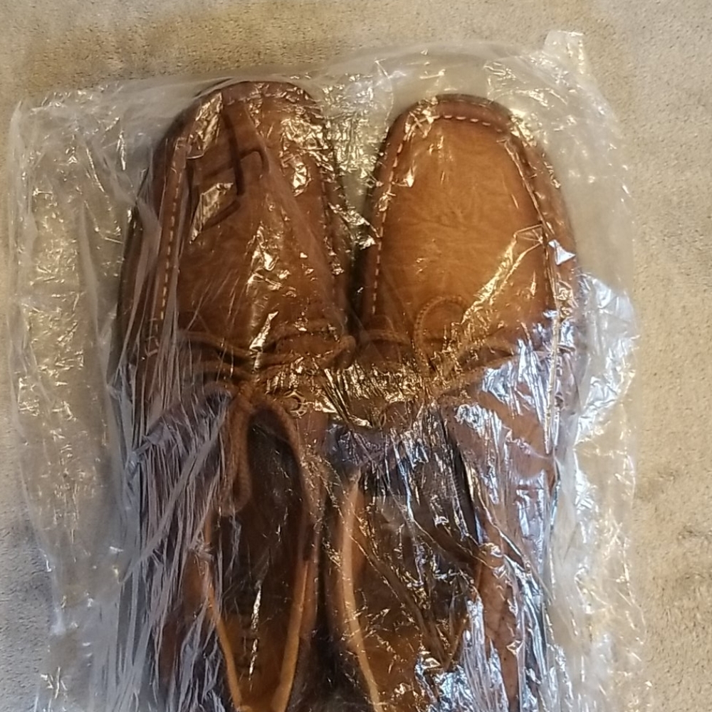 Shoes - Picture 6 of 6